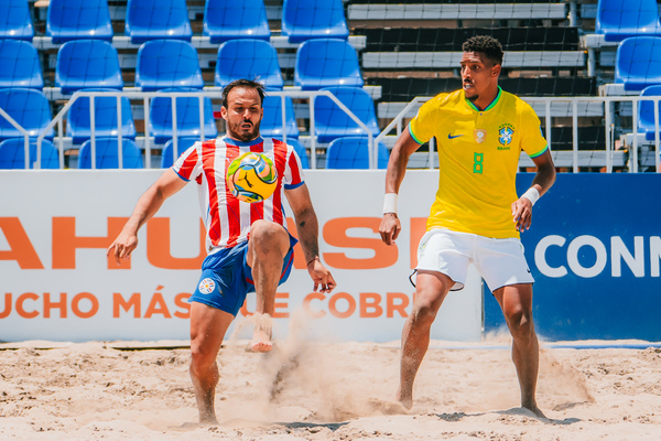 Paraguay venció a la vigente campeona mundial Brasil y se encamina a semifinales de la Copa América de Futbol Playa - 1000 Noticias