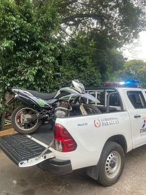 Aprehenden a un hombre y recuperan una motocicleta robada tras un operativo policial en Asunción - Policiales - ABC Color
