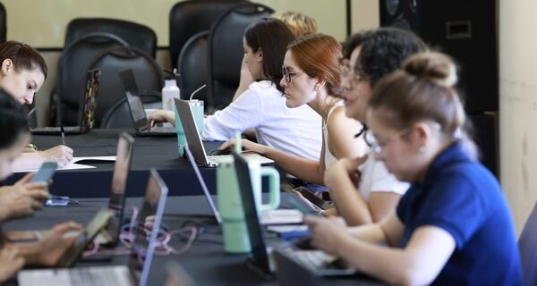 Empredendores textiles recibirán capacitación de software VSTicher