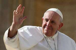Papa Francisco sigue descansando tras experimentar una leve mejoría - Mundo - ABC Color