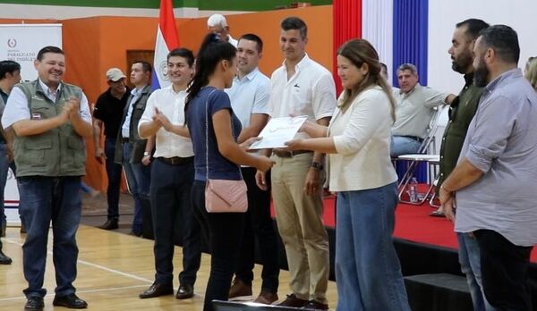 El presidente Peña señala a la titulación de tierras como uno de los mayores logros de su gestión