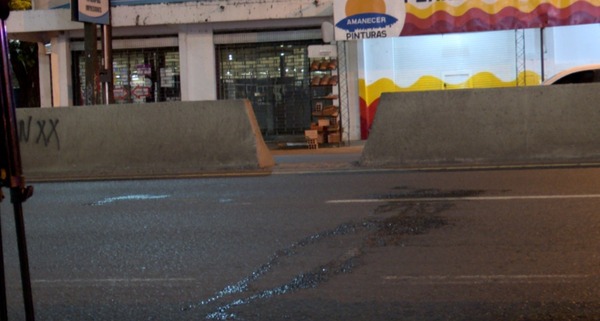 Motociclistas atropellados tras realizar giro imprudente en Capiatá - trece
