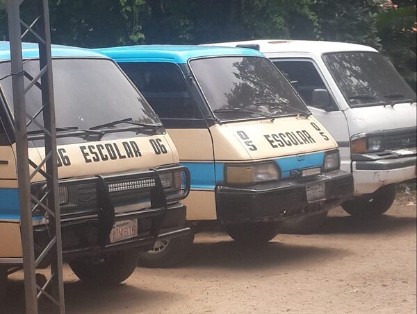 Menos de dos mil transportes escolares operan tras la pandemia · Radio Monumental 1080 AM