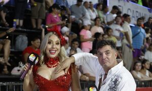 Luego de “toqueteo” consensuado: ¡Todos quieren “jugar” con la top Ainara Ávalos!