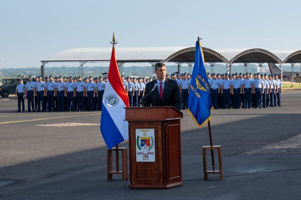 Anuncian compra de radares de largo alcance y aviones para proteger espacio aéreo paraguayo - 1000 Noticias