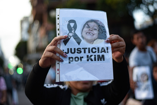 Conmoción en Argentina por la muerte de una niña durante robo de automóvil - Unicanal