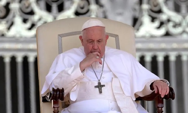 El Papa Francisco muestra una leve mejoría, pero sigue bajo observación - OviedoPress