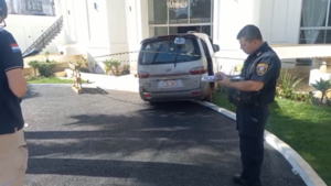 Una mujer murió arrollada mientras regaba las plantas