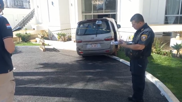 Una mujer murió arrollada mientras regaba las plantas