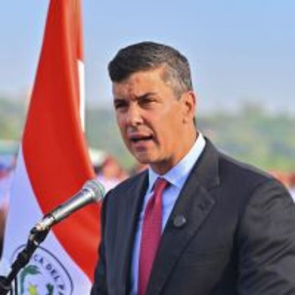 Gobierno del Paraguay recupera soberanía aérea con adquisición de radares de última generación :: Presidencia de la República del Paraguay