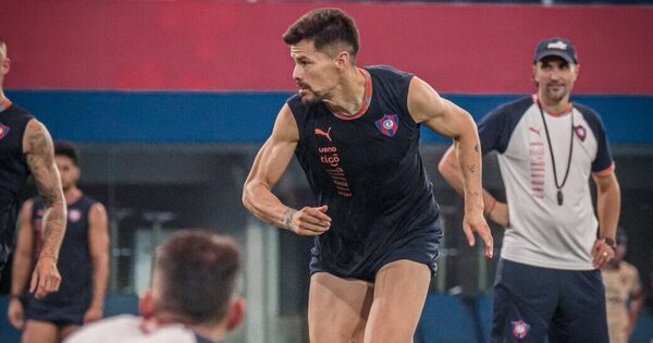 Versus / ¡Con suplentes! El equipo que prepara Diego Martínez para el juego copero