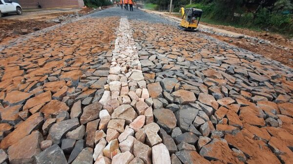 Loma Plata avanza con la pavimentación tipo empedrado en las calles Luis Alberto Paraná y Agua Dulce