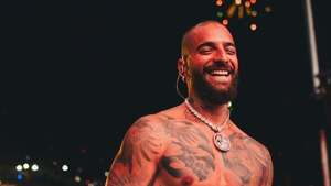 Maluma causa furor en redes mostrando su estado físico