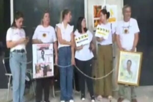 Padres de Sol Chávez exigen justicia con protesta frente al Palacio de Justicia - SNT