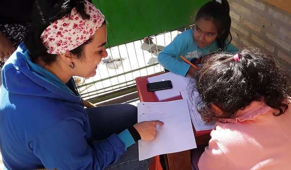 Tarea escolar en la casa “destruye” la relación entre madre e hijo, según ministro del MEC - Nacionales - ABC Color