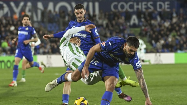 Omar Alderete, con lesión de cadera y glúteo