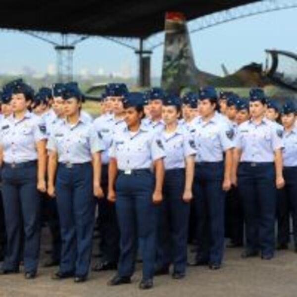 El Gobierno del presidente Santiago Peña fortalece la vigilancia del espacio aéreo con la compra de radares de largo alcance :: Presidencia de la República del Paraguay