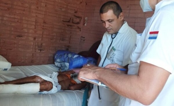 Brindan atención a paciente con trauma severo en su domicilio