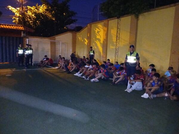 Video: 53 aprehendidos tras operativo policial en partido Cerro Porteño vs. Monagas - Policiales - ABC Color