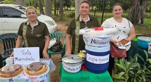 Alumnos de la Escuela Agrícola de Villarrica realizaron una feria de productos elaborados