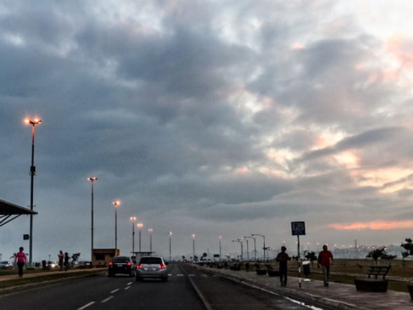 Último día de febrero con clima caluroso y chaparrones