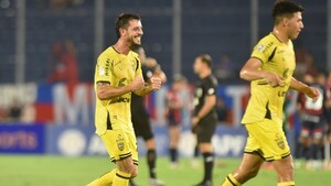 Recoleta y Ameliano abren la fecha 7