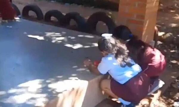 Niños comen en el piso en Caaguazú – Prensa 5