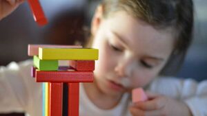 MEC insta a padres a verificar seguridad en guarderías: ¿A qué edad ya pueden ir los niños?