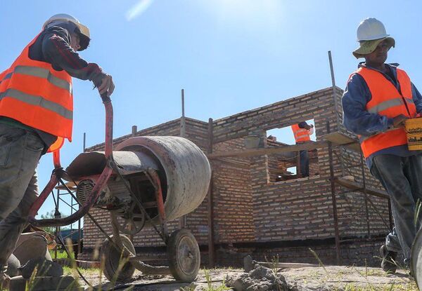 AFD anuncia emisión de bonos para financiar programas de vivienda, educación y apoyo a mipymes - .::Agencia IP::.
