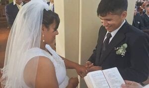 (VIDEO) Perdónenme a todos, pero si “acecto”: ¡Jaka se casó con su “Celosita”!