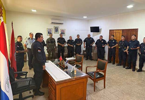Barrida de jefes policiales en Canindeyú después de hacer “vista gorda” a convoy de 9 vehículos repletos de marihuana | DIARIO PRIMERA PLANA