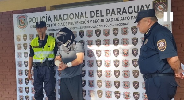 Hombre es asesinado de 40 puñaladas por su propio hijo en CDE - trece