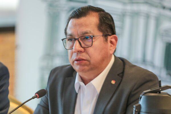 Directora que denunció mal servicio de Hambre Cero "actuó de mala fe", dice ministro - 1000 Noticias