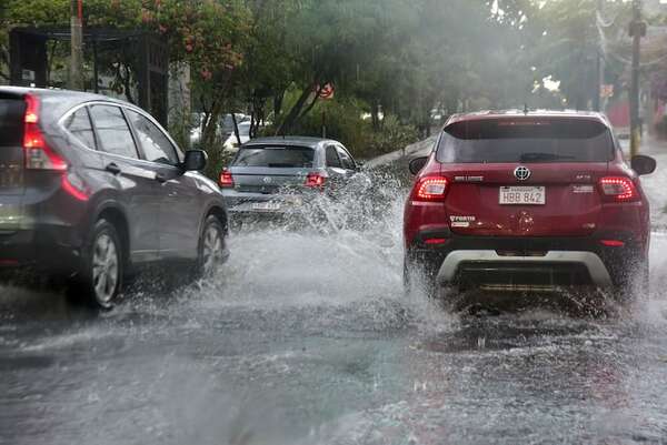 Conocé los nueve departamentos en zona de tormentas para esta tarde - Clima - ABC Color