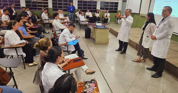 La Nación / Estudiantes de Medicina UNA buscan adaptarse a formación académica que emprenderán