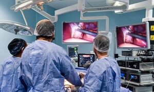 ¡Histórico! Se realizó la primera intervención laparoscopica en Hospital de Oviedo