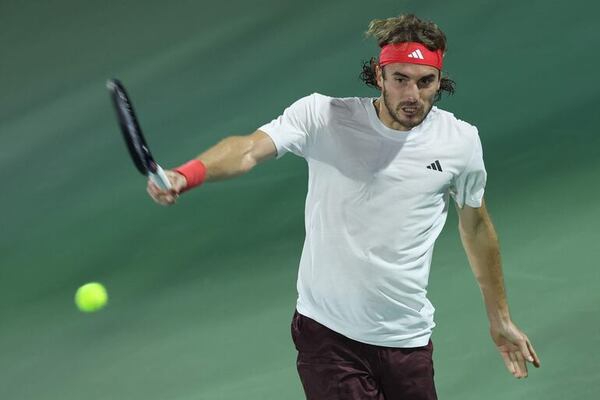 Tenis: Tsitsipas se disputará con Auger-Aliassime el título en Dubái - Polideportivo - ABC Color