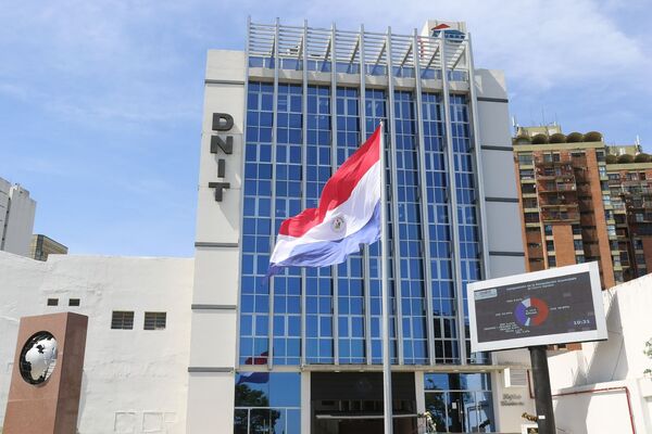 DNIT intensifica controles para disminuir evasión e informalidad - MarketData
