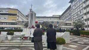 El papa Francisco sufre una nueva "crisis" respiratoria
