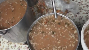 Madre se ratifica en denuncia por almuerzo de kuré caldo en “pésimo estado”