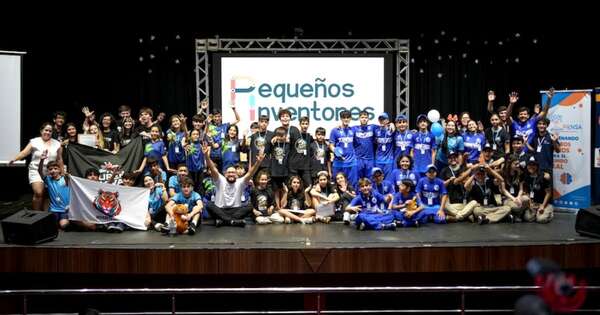 La Nación / Pequeños inventores y sus robots, en una feria tecnológica especial