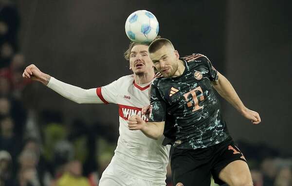 Bayern remonta en Stuttgart y se afirma en la cima de la Bundesliga - Fútbol Internacional - ABC Color