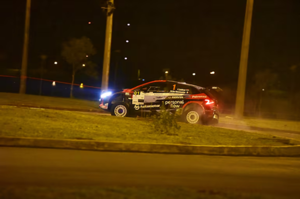 Rally Trans-Itapúa: Fau Zaldívar toma la punta
