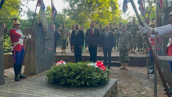 Autoridades rinden homenaje a los héroes en Cerro Corá - .::Agencia IP::.