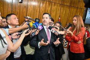 Habría consenso para reelección de Raúl Latorre como presidente de Diputados - 1000 Noticias