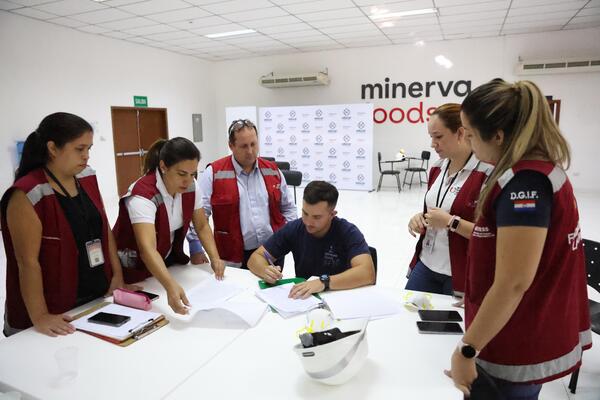 Fuga de amoníaco: Trabajo suspende temporalmente las actividades en frigorífico - 1000 Noticias