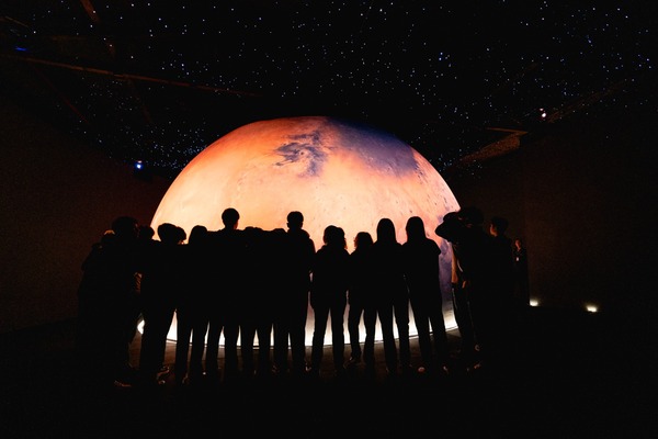 ¡Museo de Ciencias invita a un fascinante recorrido por las lunas! - trece