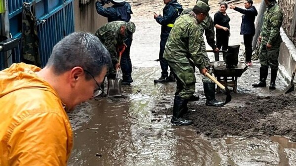 Un fallecido, tres heridos y unos 400 afectados por aluvión en el sur de Ecuador