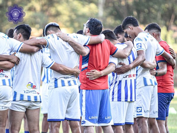 Versus / El exmundialista con la Albirroja que jugará en 12 de Octubre de Itauguá