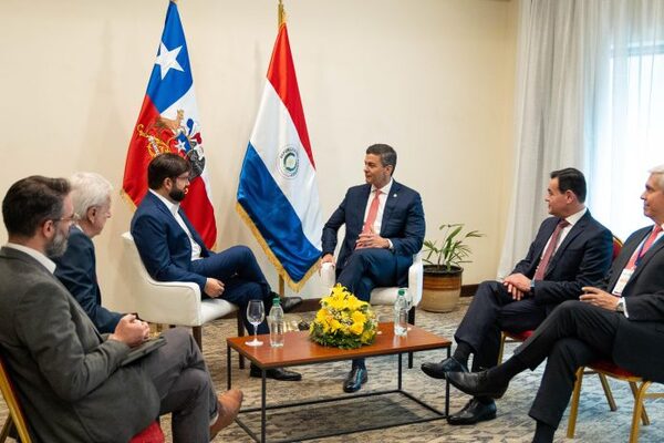 Peña y Boric hablaron sobre Corredor Bioceánico